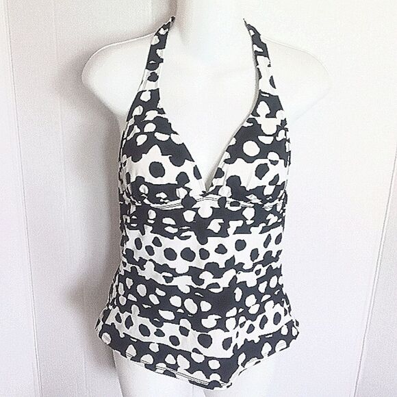 Apt. 9 Other - Womens NWOT APT. 9 Swimwear Top Size 8